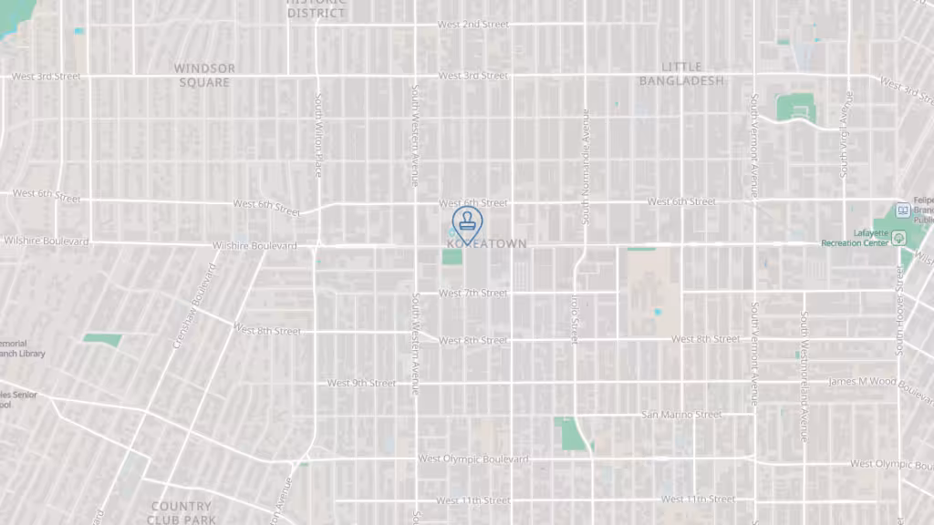 Wilshire Shipping Center photo